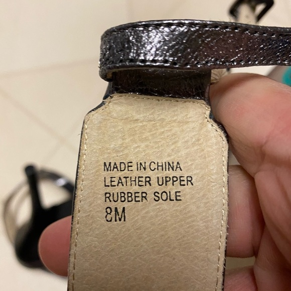 Michael Kors Vienna Chain Fridge Style Heels size 8 - Picture 3 of 5